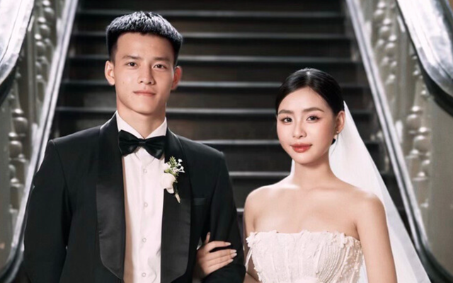 Nhan sắc người mẫu xinh đẹp là vợ cầu thủ U23 Nguyễn Thanh Nhàn