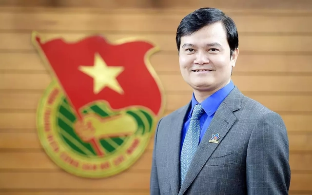 Anh Bùi Quang Huy đắc cử Ủy viên Trung ương Đảng khóa XIV