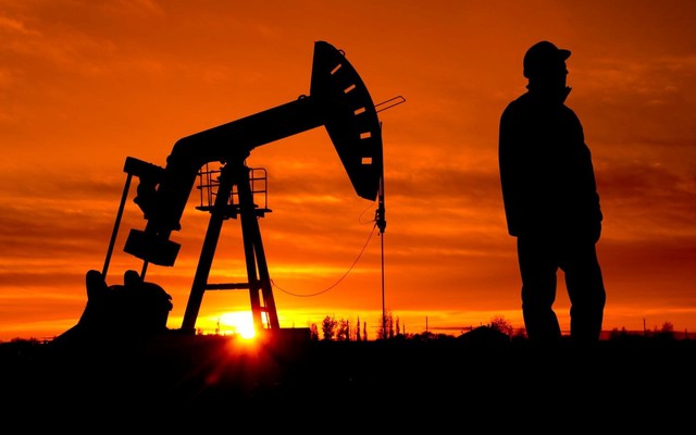 'Đổ' sang Mỹ 4 triệu thùng dầu/ngày, quốc gia này giờ tìm cách 'quay xe' sang Trung Quốc, Đông Nam Á vì lo ngại thuế quan