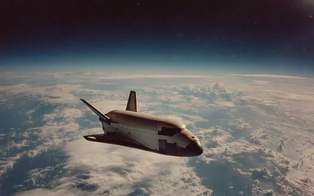 Mỹ đã tiết lộ công dụng độc đáo của 'máy bay ném bom hạt nhân trong không gian'
