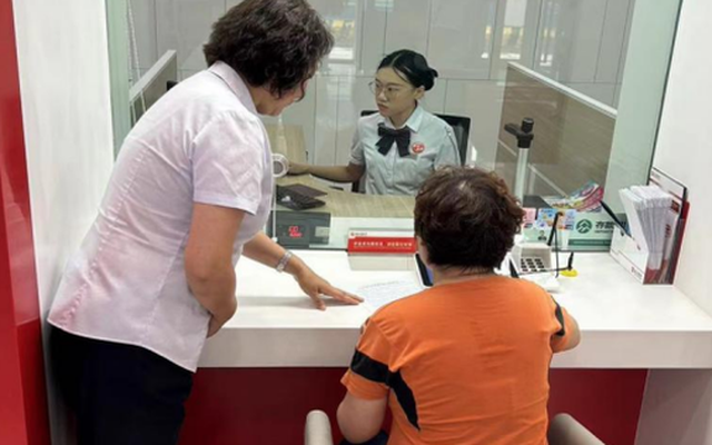 Cầm 6 tỷ đi gửi tiết kiệm, 1 năm sau nhận về vỏn vẹn 4,8 tỷ đồng