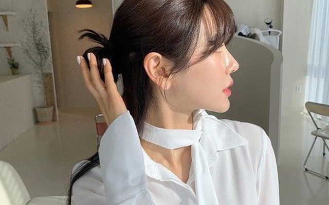 Bị hỏi khó "Khi nào 1 + 1 = 1?", nữ sinh đáp 1 câu khiến HR gật đầu, nhận việc ngay lập tức!