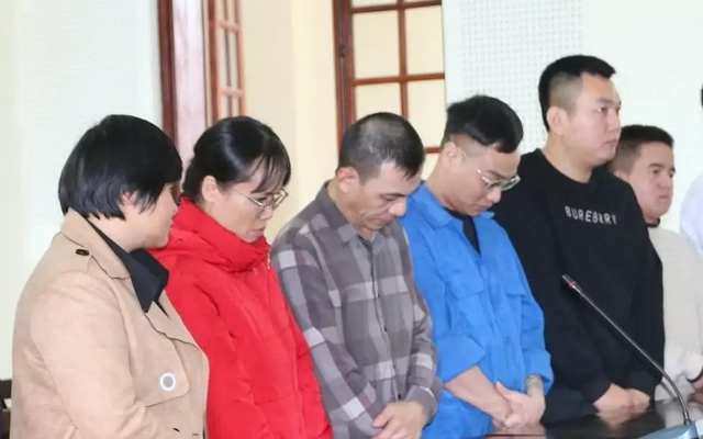 Bóc trần đường dây ‘tẩy trắng’ tiền lừa đảo từ Campuchia