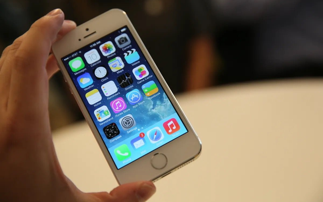 Cây bút công nghệ: "Ai thích khen điện thoại nào thì kệ, với tôi chỉ có chiếc iPhone này mãi là tuyệt tác"