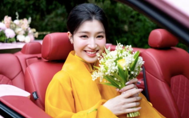 Nhan sắc Phương Nhi gây sốt