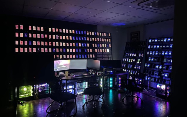 Phát hiện 4.600 chiếc điện thoại hoạt động 24/24, cảnh sát dùng các biện pháp nghiệp vụ vào cuộc: 10 người bị truy tố, vạch trần bí mật động trời sau số tiền hơn 11 tỷ đồng