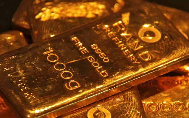 Diễn biến khác thường của vàng