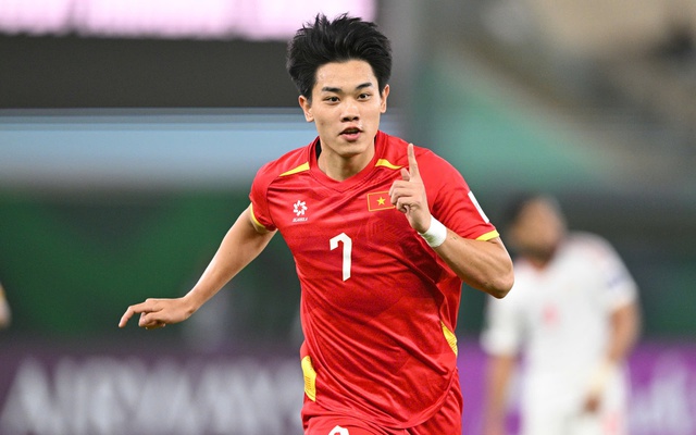 Đình Bắc dẫn đầu cuộc đua tại giải châu Á, sở hữu con số gấp gần 100 lần Li Hao