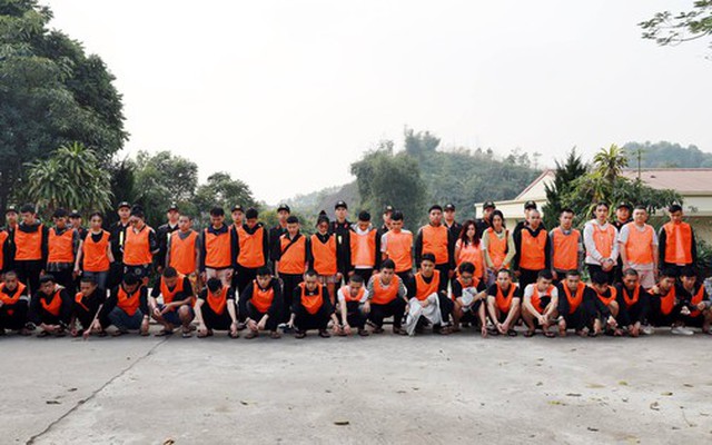 100 cảnh sát khám xét, bắt giữ băng nhóm chiếm đoạt hơn 300 tỉ đồng của hàng ngàn người