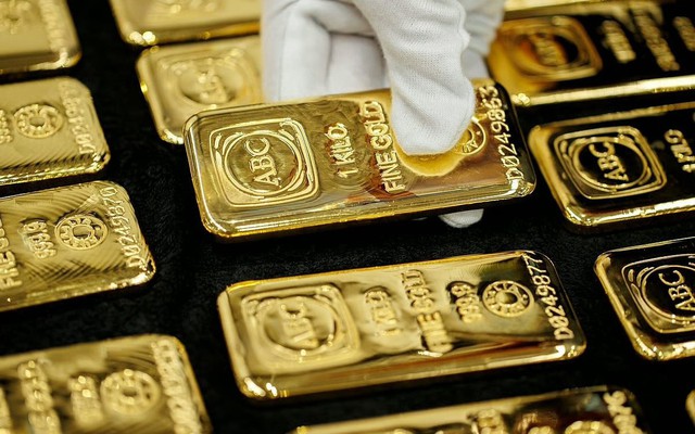 Một nhóm người đã chi 555 tỷ USD mua vàng