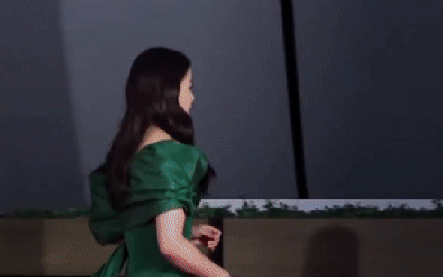 Nữ diễn viên cả nước biết mặt sinh non ở tuổi 43, 2 tiếng tỉnh táo chứng kiến bác sĩ mổ lấy thai cho mình