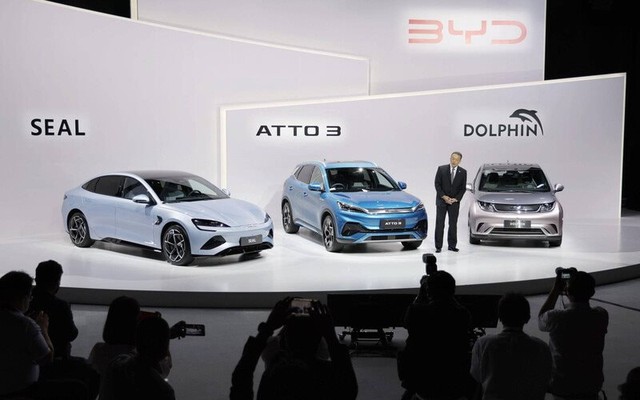 Xuất khẩu hơn 1 triệu xe, tăng trưởng 28% trong năm 2025: Một hãng xe Trung Quốc chính thức vượt qua Tesla để trở thành nhà sản xuất xe điện lớn nhất thế giới