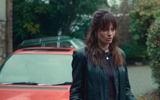 Xem phim Sex Education, tôi nhớ đến cuốn nhật ký mình giấu kín trong ngăn kéo tủ suốt 20 năm qua: Cứ mở ra là lại đau!