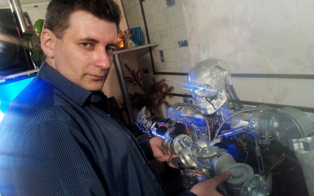 Lập trình viên người Nga nói chuyện với "ông nội" người máy: Tưởng chuyện viển vông nhưng lại là sự thật