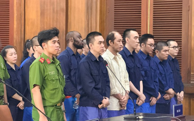 Xét xử đường dây rửa tiền, chuyển hơn 4.000 tỷ đồng ra nước ngoài