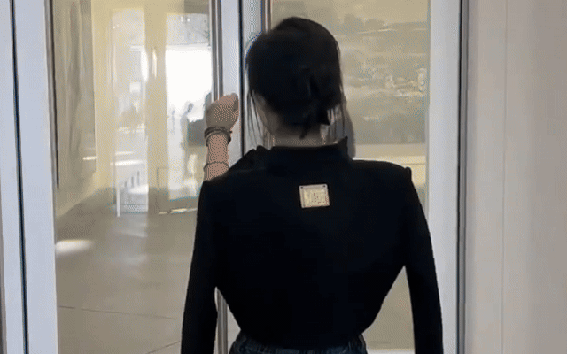 Cặp kiều nữ - chủ tịch hơn 30 tuổi đã "toang": Ảnh chung "bay màu" trên MXH, nhà gái được chia 4 công ty?