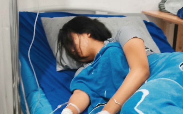 Sinh viên 21 tuổi tử vong sau 5 NGÀY phát hiện ung thư phổi, bác sĩ tiết lộ sự thật 6 tháng trước khiến ai cũng sốc