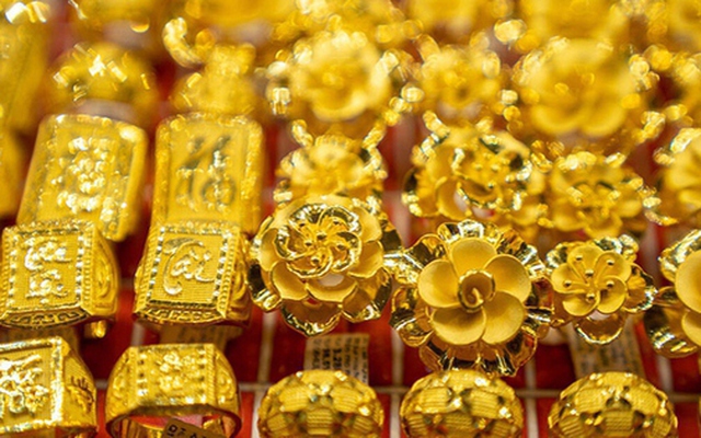 Giá vàng ngày 8/1: Quay đầu giảm gần 1 triệu đồng/lượng