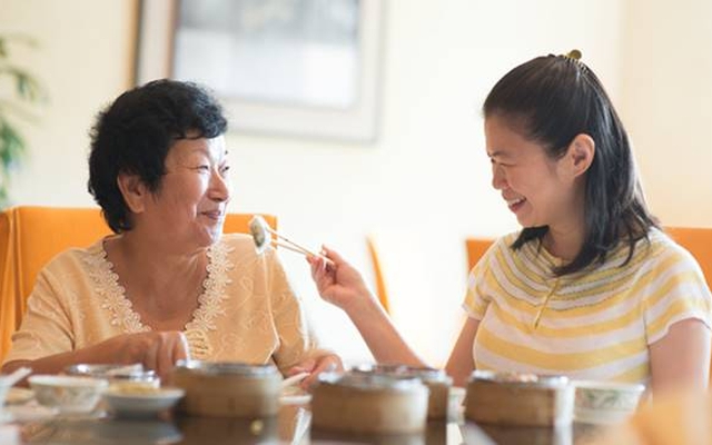 Sau trung niên mới nhận ra: Muốn gia đình không sứt mẻ, chớ dại nhắc lại 3 điều này với con cái