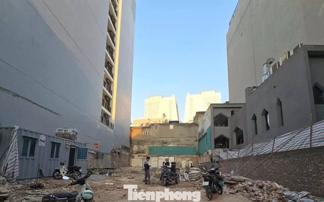 Biệt thự cổ Hà Nội bị phá dỡ xây cao ốc gây xôn xao