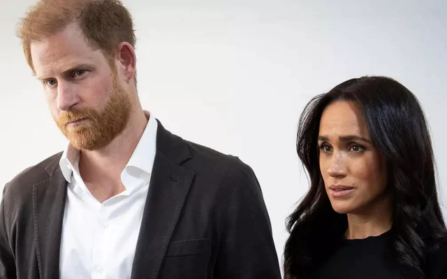 Harry - Meghan nổi giận