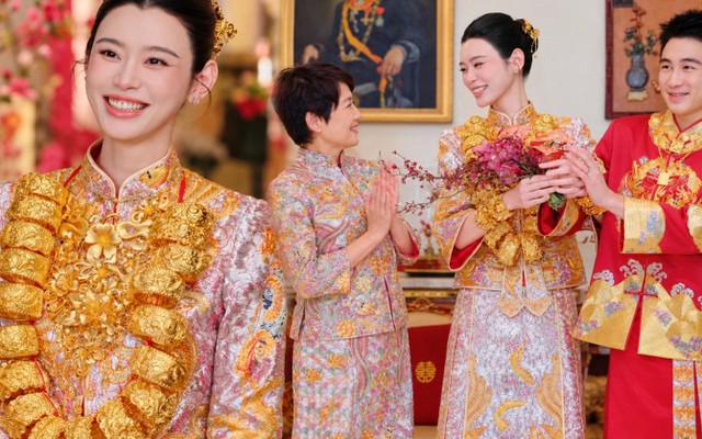 Dâu hào môn Hề Mộng Dao khoe lại ảnh cưới, gây sốc với bộ long phụng dát vàng mất 3600 giờ hoàn thiện và 22 chiếc vòng tay long phụng