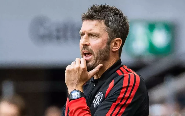 Michael Carrick gây áp lực để Ngoại hạng Anh xử lý Man City