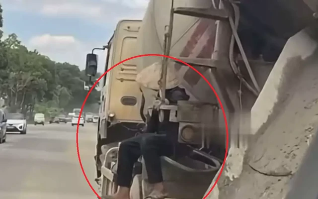 Tài xế bị phạt 28 triệu đồng vì để người đu bám trên xe bồn, biển số bị che lấp