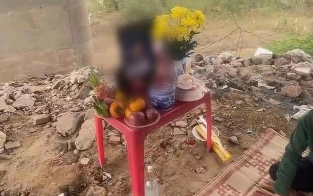 Người đàn ông 38 tuổi nghi nhảy cầu, gia đình lập bàn thờ bên sông: Diễn biến bất ngờ sau đó