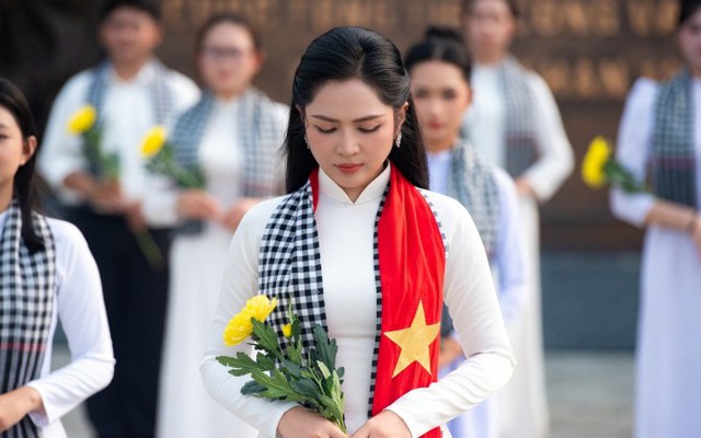 Nguyễn Duyên Quỳnh ra mắt MV Dưới cờ Tổ quốc anh về: "Tôi đã rơi nước mắt vì từng câu chữ"
