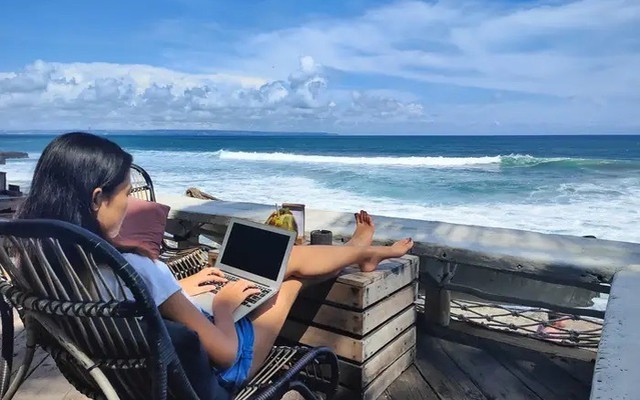 Không năm nào tôi nghỉ hết phép vì đi nghỉ thực chất là làm việc online