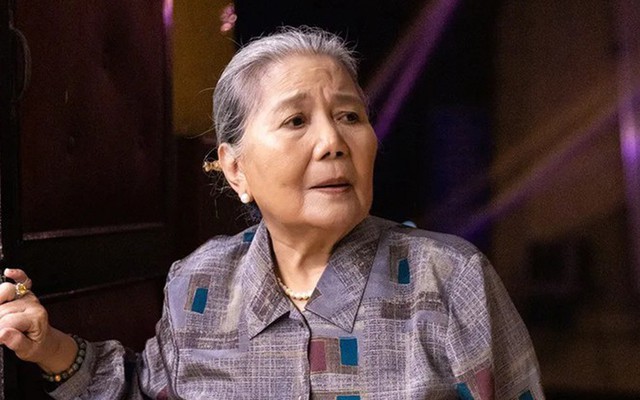 Nữ NSƯT 81 tuổi phải nuôi 2 cháu nội: "Trách nhiệm trên vai tôi rất nặng"
