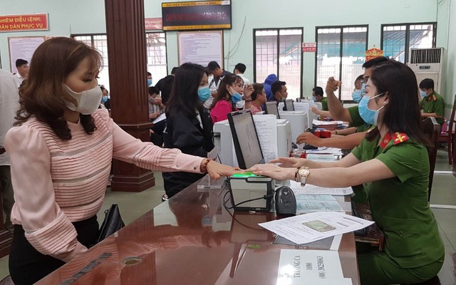 Tất cả người dân có tài khoản ngân hàng chú ý giao dịch chuyển tiền, nhận tiền có thể bị tạm dừng