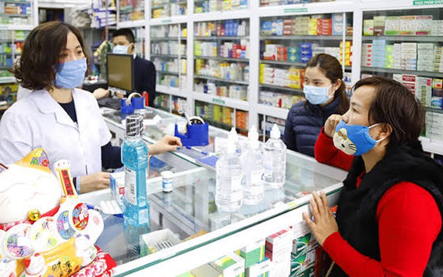 Tất cả người dân hay tự mua thuốc ở các hiệu thuốc chú ý thông báo liên quan đến BHYT