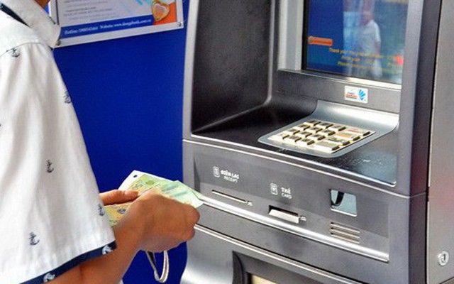 Ngân hàng rao bán máy ATM giá chỉ từ 700.000 đồng
