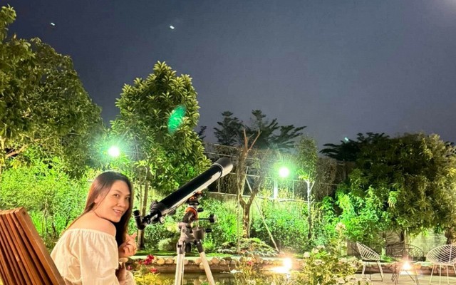 Sao hạng S quyền lực nhất nhì showbiz, 2 thập kỷ không chao đảo vị thế, sạch scandal: Sống kín tiếng trong biệt phủ nghìn mét vuông