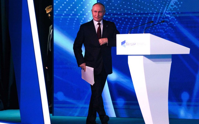 Họ luôn ở sát ông Putin, thậm chí ngủ ngay phòng kế bên: Nhóm tình báo Ukraine tiết lộ 4 danh tính