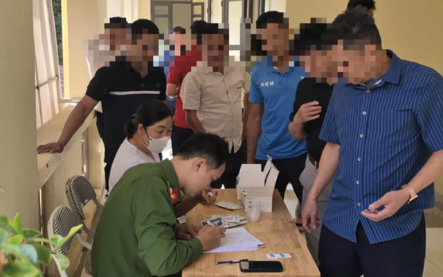 Công an kiểm tra 252 cán bộ, công chức, viên chức, người lao động, cán bộ, chiến sĩ,...