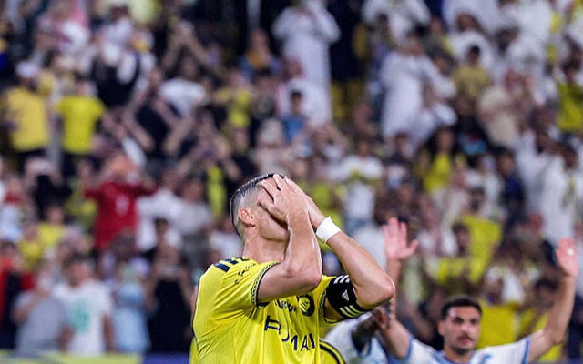 Đêm thảm hoạ của Ronaldo: Đá hỏng phạt đền, phung phí cơ hội bị chấm 5,3 điểm