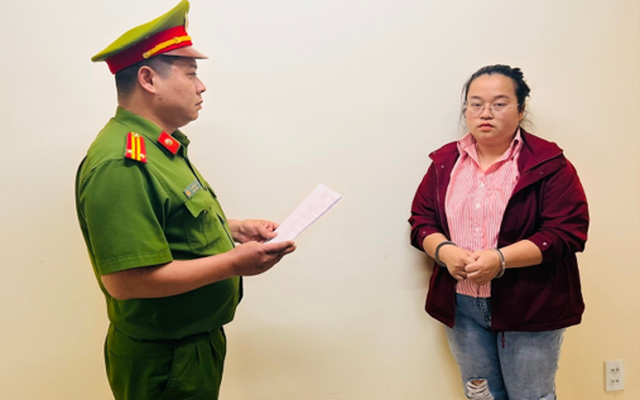 Bắt bà chủ kinh doanh hoa quả Cao Thị Mỹ Linh SN 1987