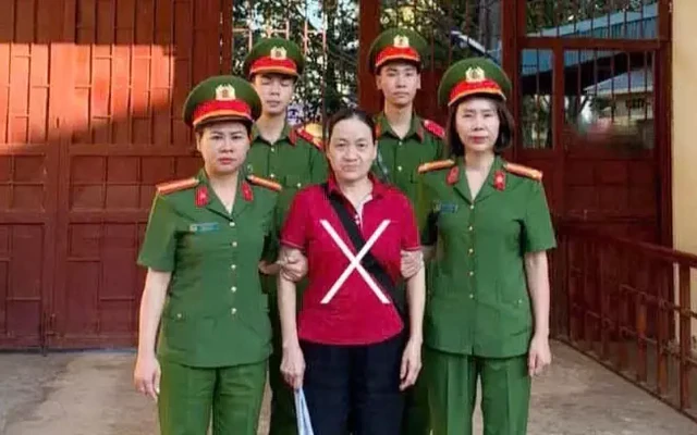 Bắt giam một phụ nữ đăng nhiều video lên mạng xã hội gây ảnh hưởng uy tín lãnh đạo tỉnh Sơn La