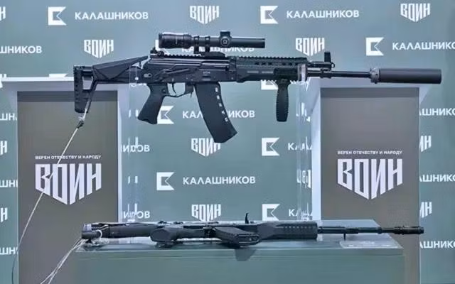 Kalashnikov bán một lô súng trường tấn công AK-12 nâng cấp cho khách hàng bí ẩn