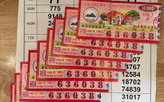 Mua 9 tờ vé số nhưng quên dò kết quả, 1 tuần sau phát hiện tất cả đều trúng: Hé lộ tiền thưởng