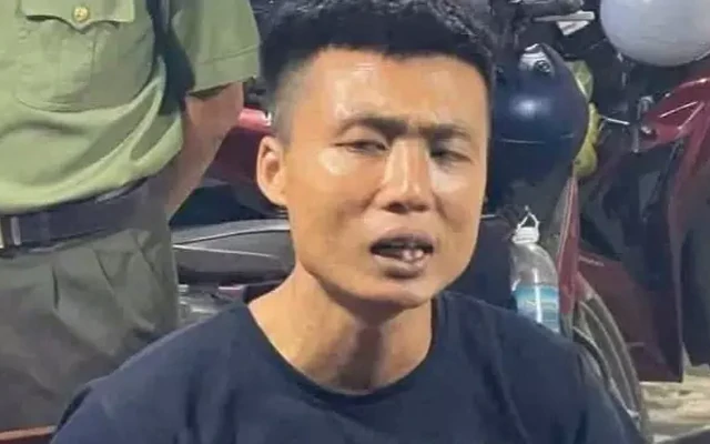 Clip: Phạm nhân trốn khỏi Trại giam A2 lên xe khách định tẩu thoát