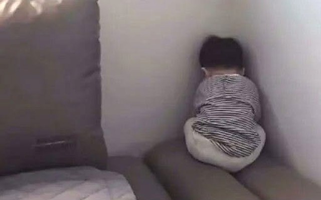 Muốn con có nề nếp, bố mẹ cần sửa ngay 1 thói quen!