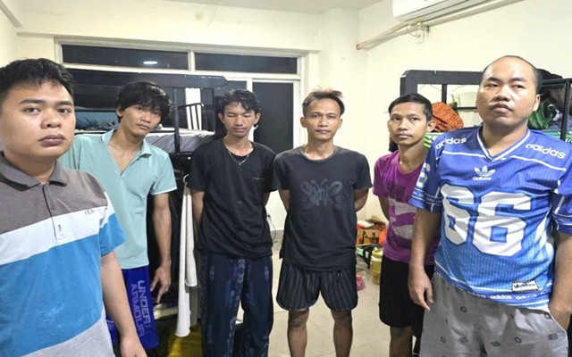 Kiểm tra đột xuất một doanh nghiệp trong khu công nghiệp
