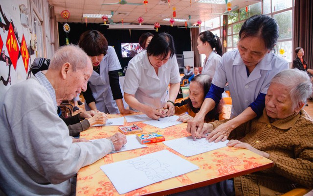 Từ 7/12/2026, áp dụng quy định mới về cơ sở chăm sóc người cao tuổi: Tất cả người dân cần lưu ý điều gì?