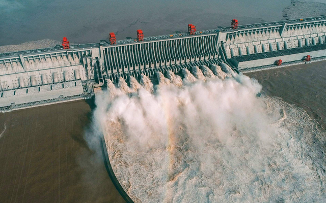 Láng giềng Việt Nam xây siêu đập công suất 300 tỷ kWh, lớn gấp 3 lần Đập Tam Hiệp: Chuyên gia cảnh báo nguy cơ nghiêm trọng