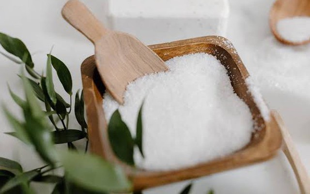 Nhiều gia đình đặt 1 bát muối trong nhà: Hóa ra vì 5 lý do này