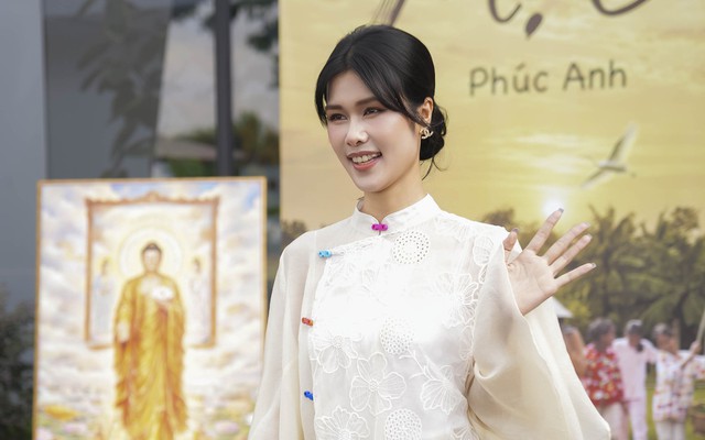 Ca sĩ Phúc Anh lần đầu làm đạo diễn, kể chuyện người mẹ nuôi 4 con